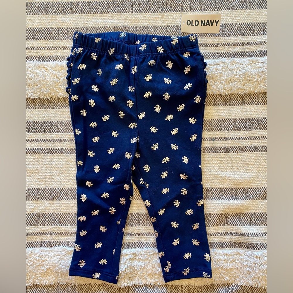 Girl’s 12-18 months leggings. NWT!
